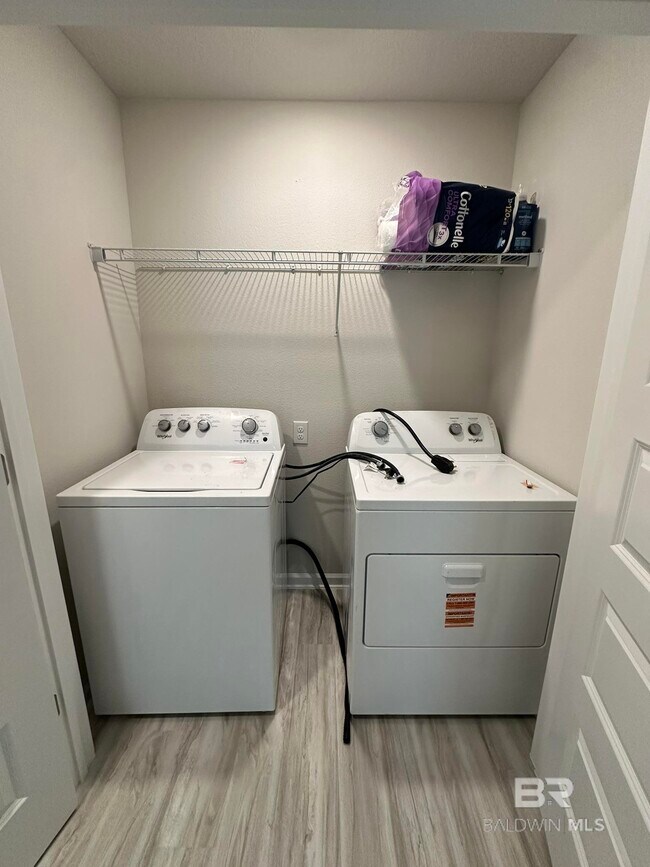 Building Photo - 4250 Lost Bay Dr