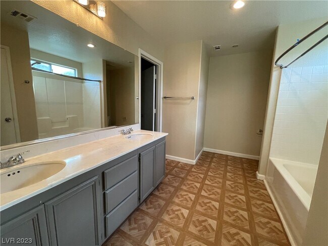 Building Photo - 2435 Ember Mist Ct
