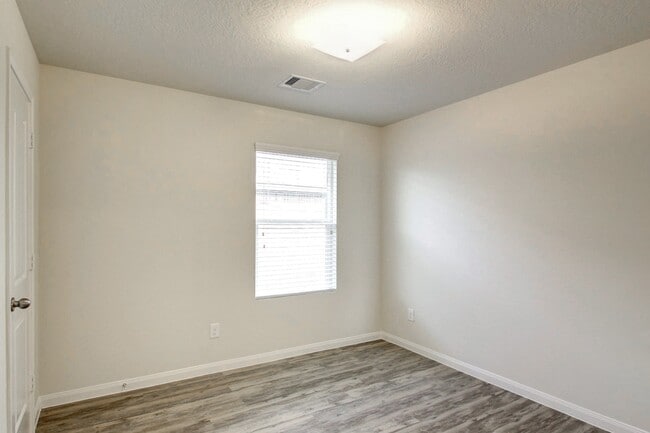 Building Photo - 12310 Dawns Edge Dr