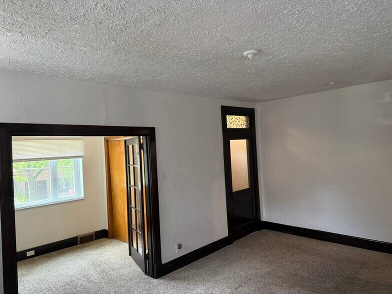 Building Photo - 3518 Beechwood Blvd