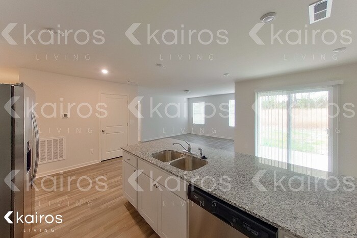 Building Photo - 207 Kyle's Dr