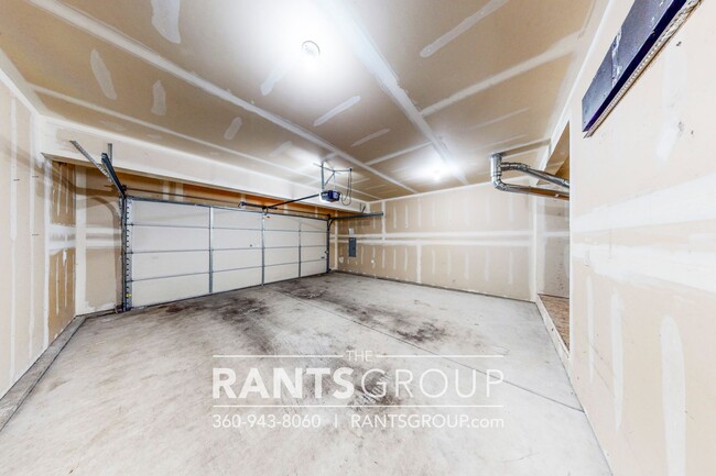Building Photo - Great Home In Lacey
