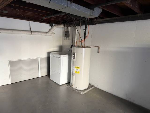 Building Photo - 18 Wildwood Dr