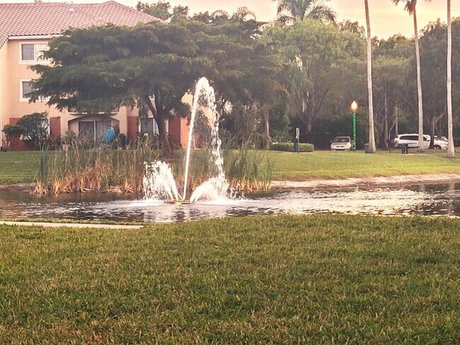 Building Photo - 4167 N Haverhill Rd