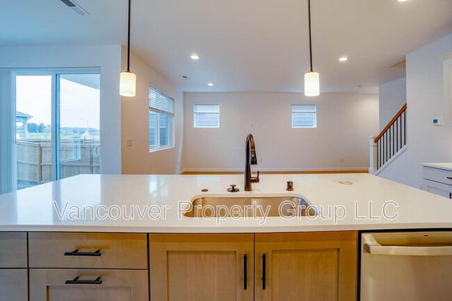 Building Photo - 1605 NE 180th Ave
