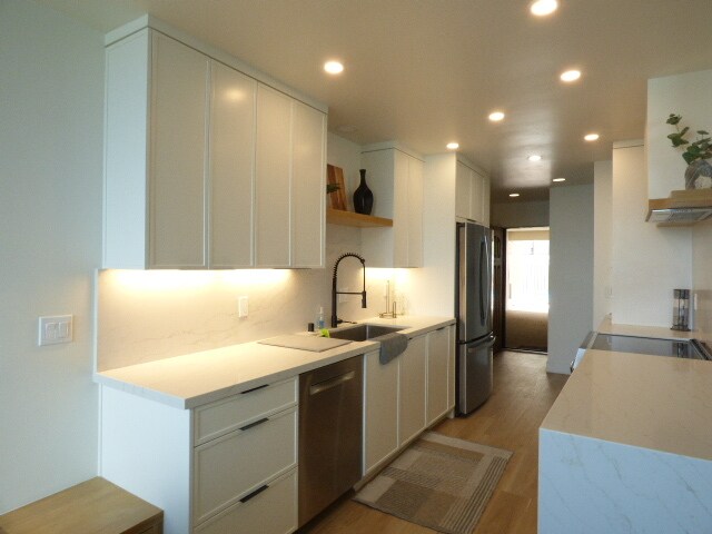 Building Photo - 909 Coast Blvd