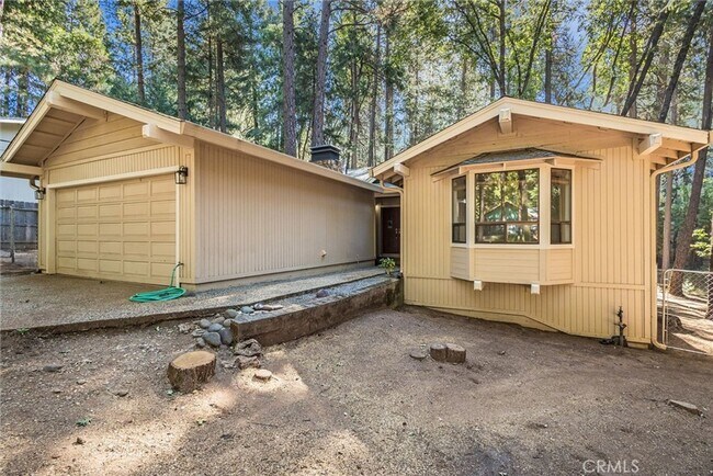 Building Photo - Magalia Home for rent, 2 bed 2 bath with bonus room Short term lease or month to month