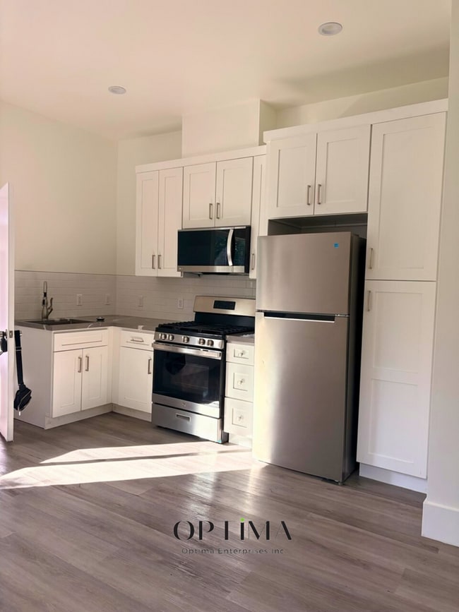 Building Photo - $500 Move-In Special! | Private Studio Home in Lake Balboa