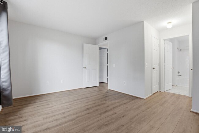 Building Photo - 119 Fort Evans Rd SE