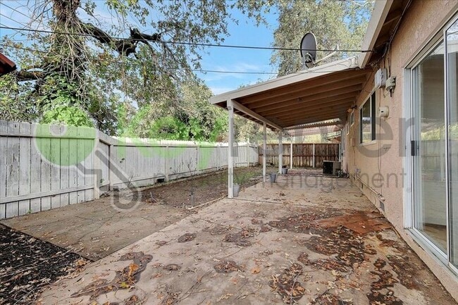 Building Photo - 3237 Irvindale Way