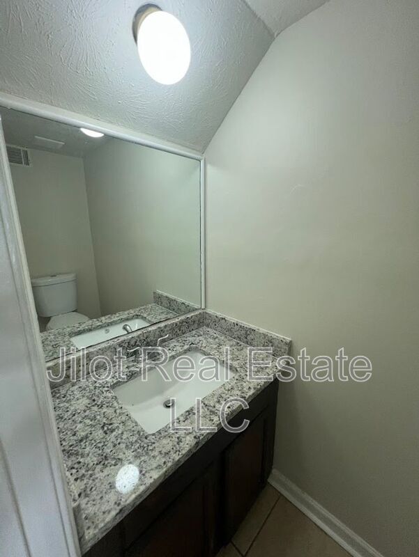 Building Photo - 6690 Chupp Rd