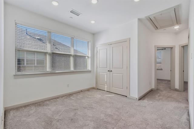 Building Photo - 5836 Ridgeline Dr
