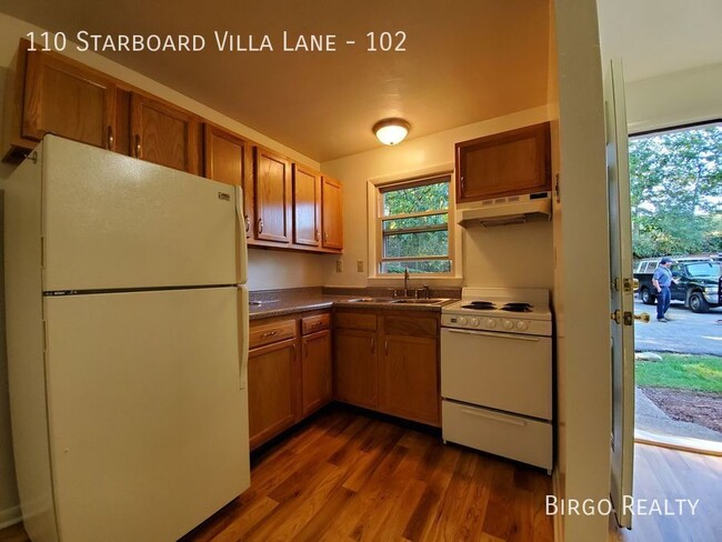 Building Photo - A Cozy 2 Bed/1 Bath TOWNHOUSE in GREENSBUR...