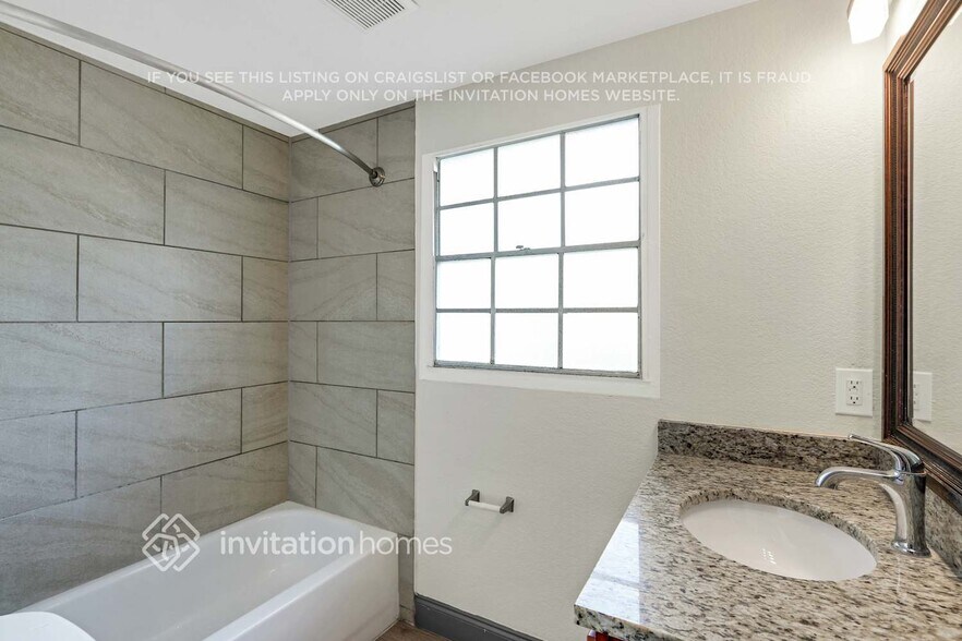 Building Photo - 3510 N 35th St