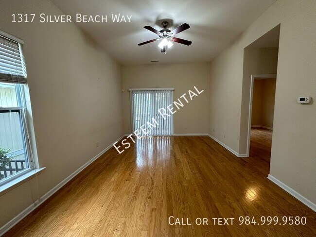 Building Photo - 1317 Silver Beach Way