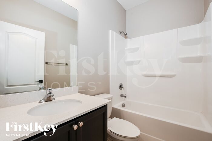 Building Photo - 31123 Fairvista Dr