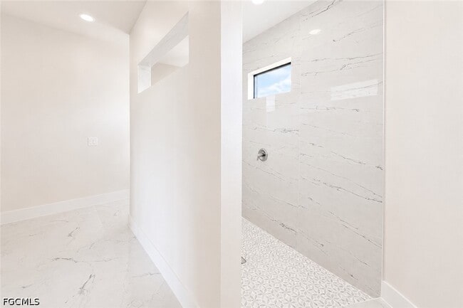 Building Photo - 3728 9th St W