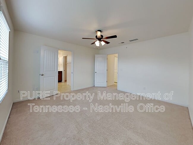 Building Photo - 819 Kennear Ln