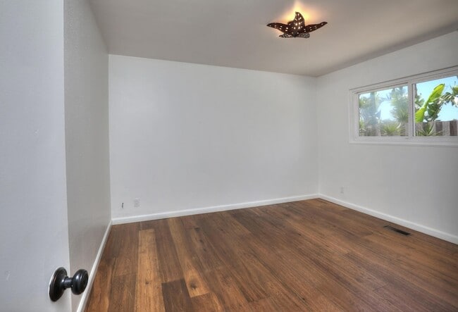 Building Photo - 3994 Maricopa Dr