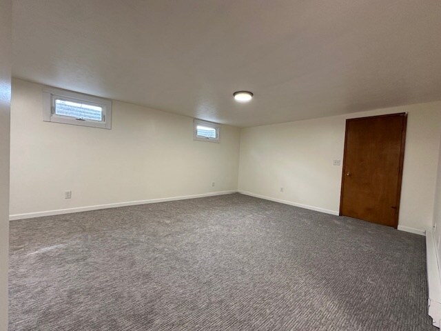 Building Photo - 1019 N Bowdish Rd