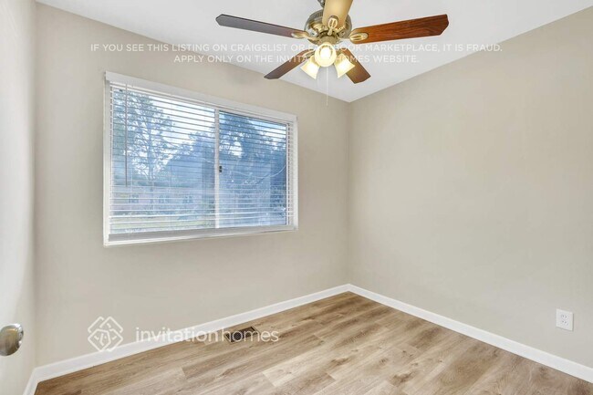 Building Photo - 5815 Oliver St