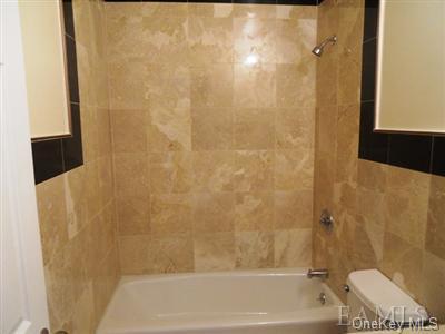 Building Photo - 110 Chateau Rive