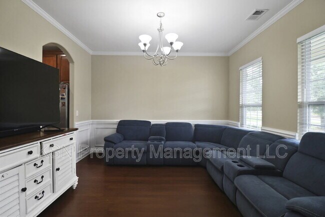 Building Photo - 144 Tahoe Dr