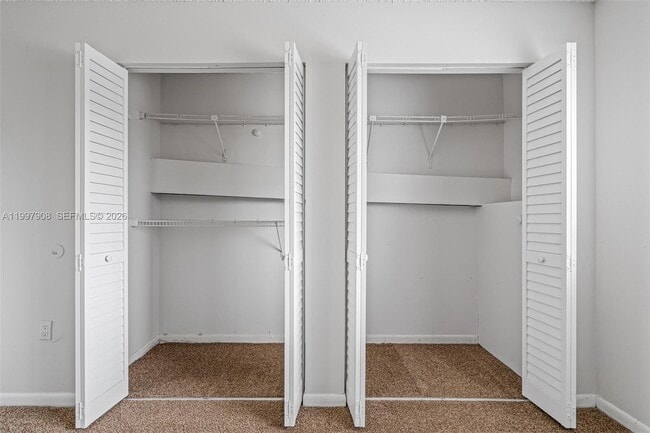 Building Photo - 319 NW 109th Ave