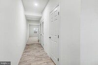 Building Photo - 7867 Oakbrook Dr