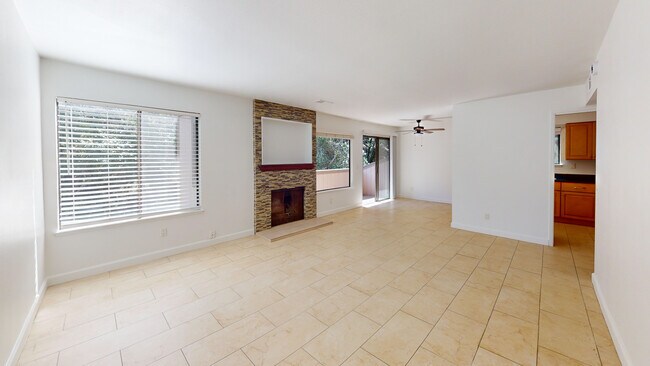 Building Photo - 37 Clay Ct