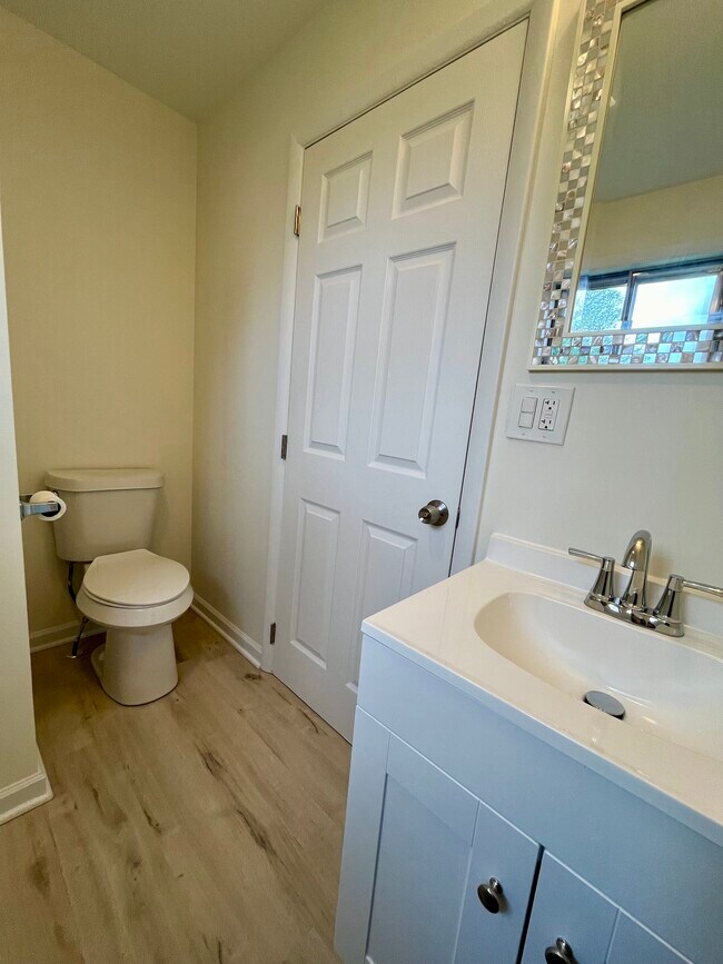 Building Photo - 2402 Corral Rd