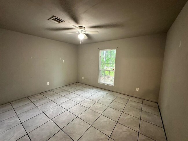 Building Photo - 23218 Banquo Dr