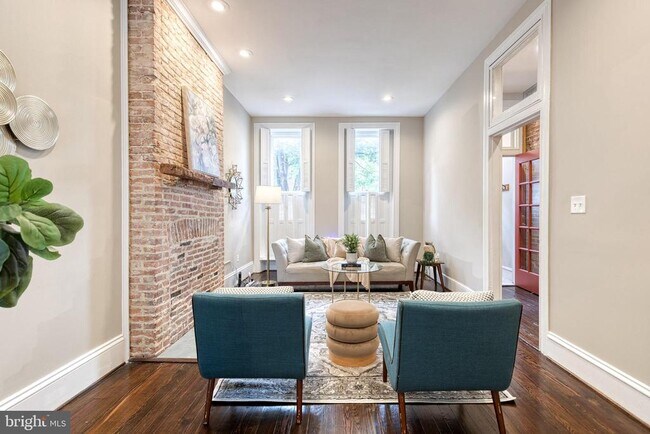 Building Photo - 23 N Chester St