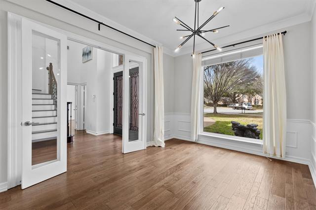 Building Photo - 706 Dover Pl