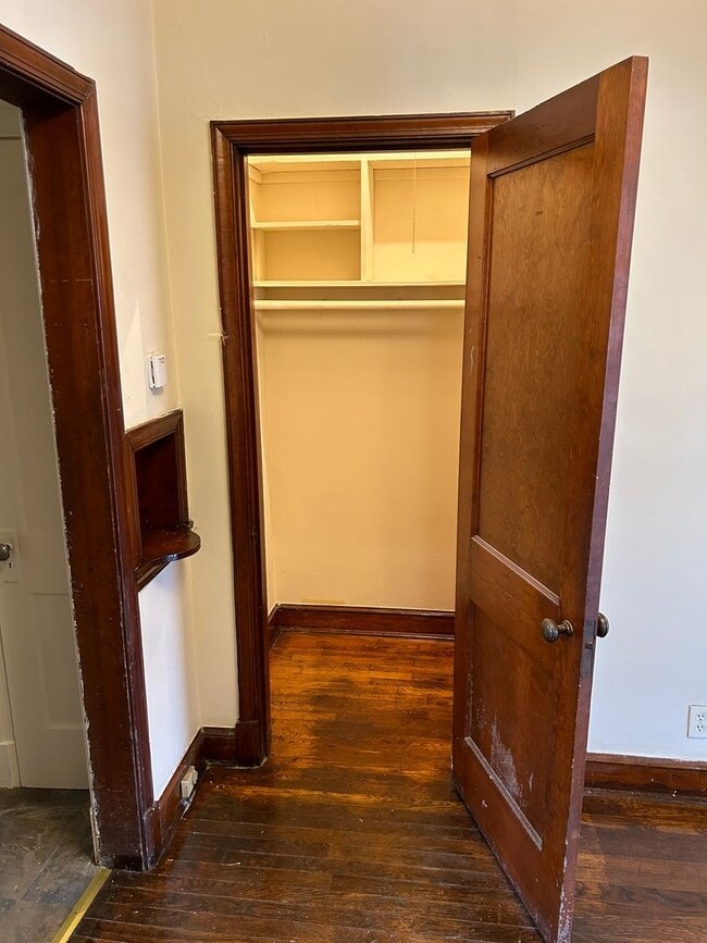 Building Photo - NELSON