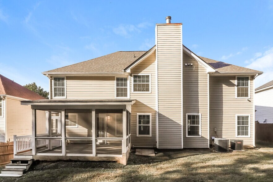 Building Photo - 665 Tomahawk Pl SW