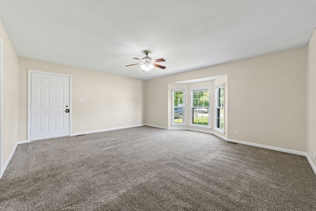 Building Photo - 1487 Nichols Dr