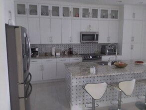 Building Photo - 4834 Sand Dollar Dr