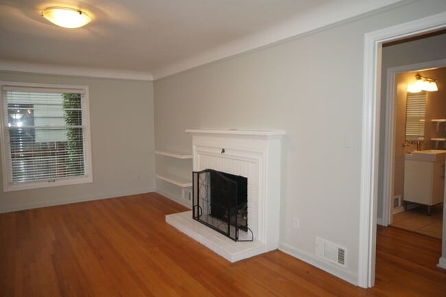 Building Photo - NE Portland Alberta Arts 3-bedroom Bungalow - APPLICATION PENDING