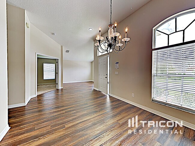 Building Photo - 23145 Emerson Way
