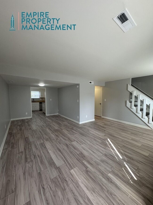 Building Photo - 9006 Mahogany Row SE