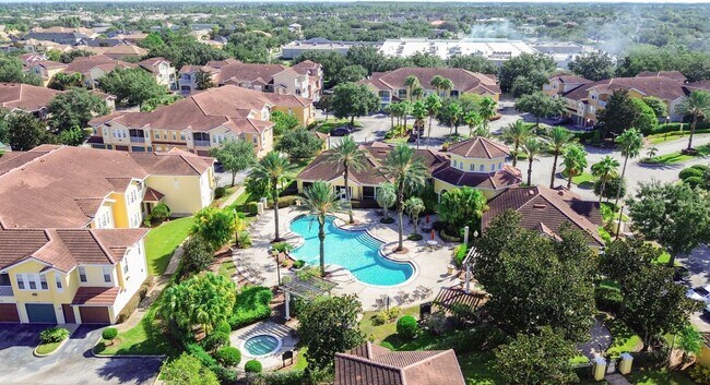 Building Photo - Beautiful 3 Bedroom, 2 Bath with Volume ceilings and Private Garage!