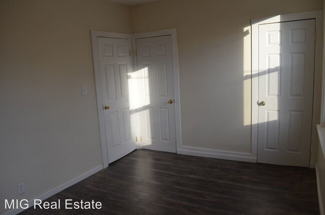 Building Photo - 286 Sussex Ave