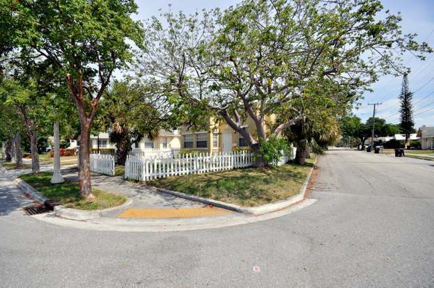 Building Photo - 646 33rd St