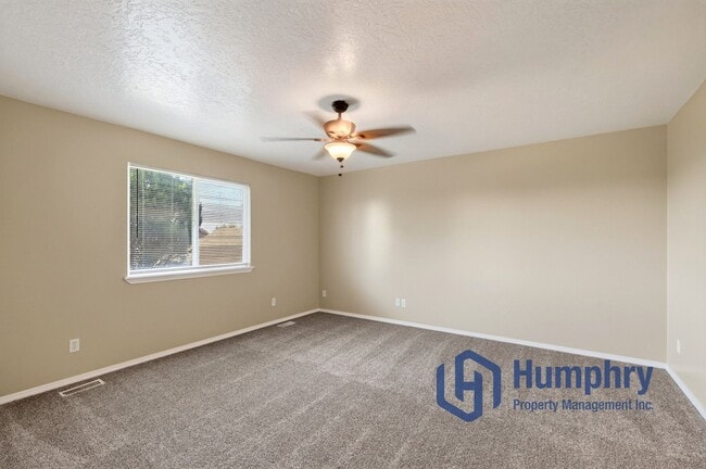 Building Photo - 2243 N Cougar Way