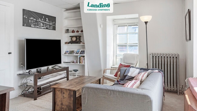 Building Photo - 502 Radcliffe St