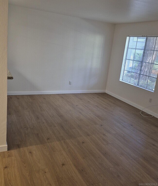 Building Photo - 15048 Avenida Venusto
