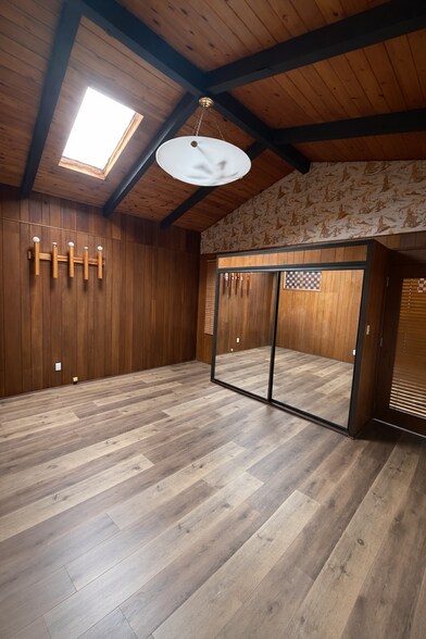 Bonus Room - 151 W 88th St