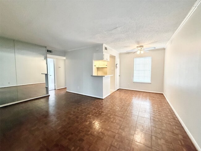 Building Photo - 3902 Mandell St