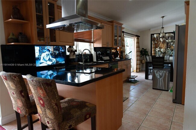 Building Photo - 17992 SW 152nd Ct